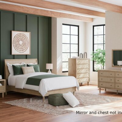 Signature Design by Ashley | Bedroom Queen Panel Bed, Dresser And Nightstand