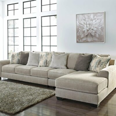 Benchcraft | Living Room Contemporary 3-Piece Sectional with Right Chaise