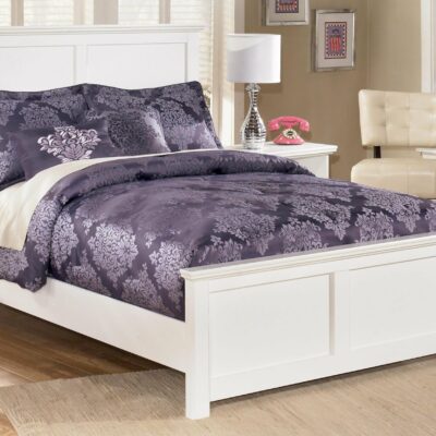 Signature Design by Ashley | Bedroom Queen Panel Bed with Simple Moulding