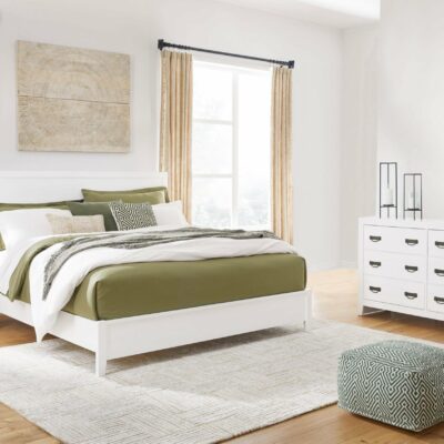 Signature Design by Ashley | Bedroom Queen Panel Bed, Dresser And Nightstand