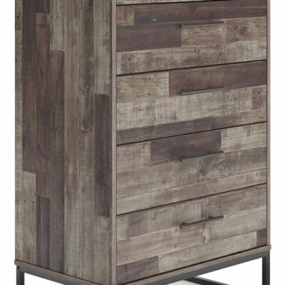 Signature Design by Ashley | Bedroom 5-Drawer Chest